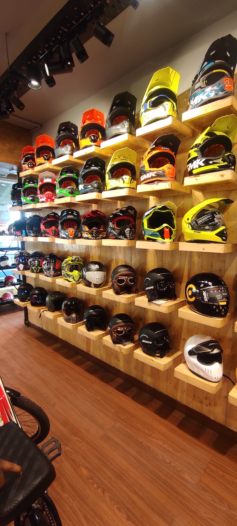 Htrz Modz - Motorcycle Helmet & Riding Gear Shop - Htrz Modz - Motorcycle Helmet & Riding Gear Shop Manikant, 73, 100 Feet Ring Rd, Vysya Bank Colony, BTM Layout 2nd Stage, BTM Layout, Bengaluru, Karnataka 560076, India