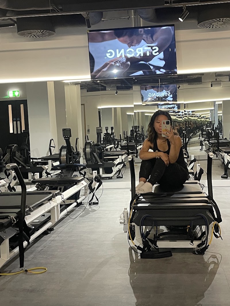 STRONG Pilates Warren Street - STRONG Pilates Warren Street, 154 Drummond St, London NW1 2PA, UK