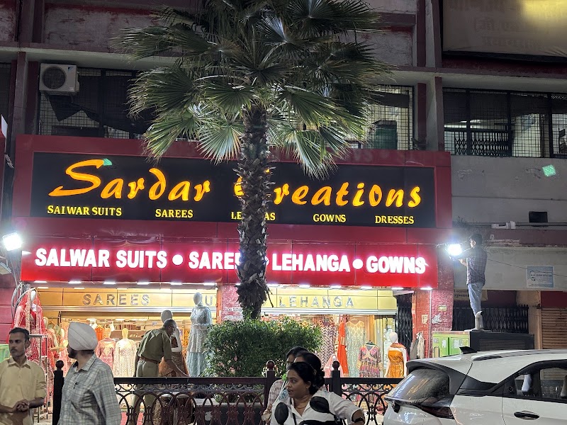 18 Street Food Court - 18 Street Food Court Back side, P Block, Pocket A, Sector 18, Noida, Uttar Pradesh 201301, India