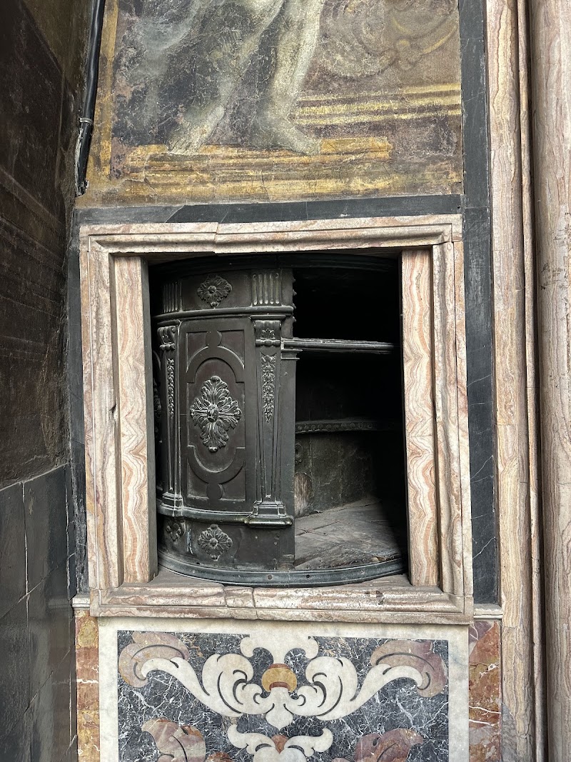 Cloister of San Gregorio Armeno - Cloister of San Gregorio Armeno, Via S. Gregorio Armeno, 1, 80138 Napoli NA, Italy
