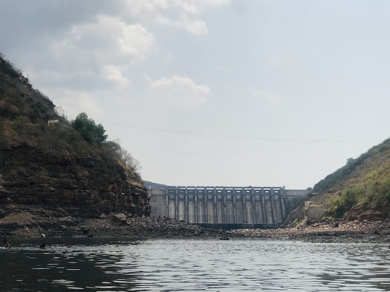 Srisailam Reservoir - Srisailam Reservoir Sri Sailam, Nandyal district, Andhra Pradesh, Domalapenta, Srisailam Project, Telangana 518101, India