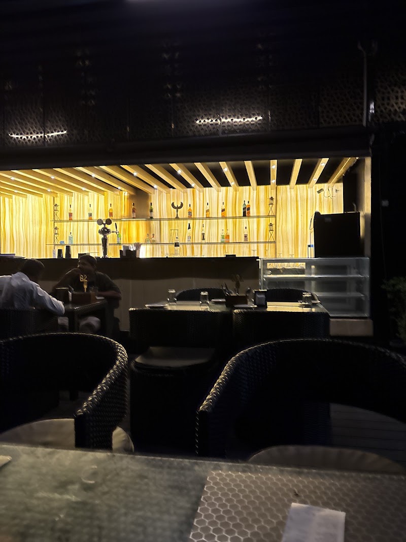 INDCHICOO - INDCHICOO HOTEL POPPYS TOWER, Race Course Rd, near Collector Bungalow, adj. to sima building, Race Course, Coimbatore, Tamil Nadu 641018, India