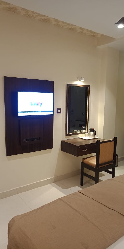 Hotel Park Plaza - Hotel Park Plaza Buddha Vihar Colony, The mall, S-20/53-14, Road, Buddha Bihar colony, Varanasi cantonment, Varanasi, Uttar Pradesh 221002, India