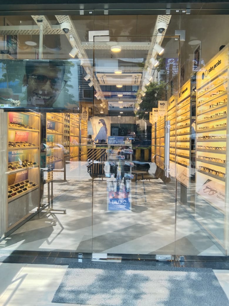 Lenskart.com at Sapna Sangeeta, Indore (First Lens Replacement Free) - Lenskart.com at Sapna Sangeeta, Indore (First Lens Replacement Free) Shop No G 1, Plot No 21, Akashdeep Complex, Sapna Sangeeta Rd, near Art Gallery, Snehnagar, Indore, Madhya Pradesh 452001, India