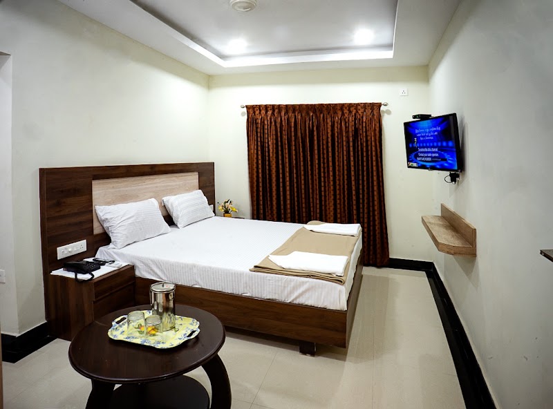 Hotel Sea Land - Hotel Sea Land, E Car St, Kanniyakumari, Tamil Nadu 629702, India