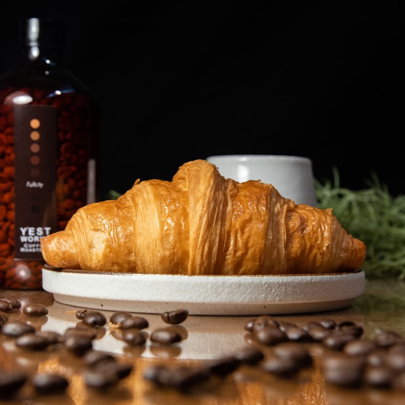 Y'EST WORKS Coffee Roastery - Y'EST WORKS Coffee Roastery 41, 1 Soi Sukhumvit 23, Khwaeng Khlong Toei Nuea, Watthana, Krung Thep Maha Nakhon 10110, Thailand