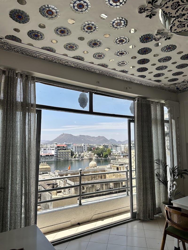 SELORA CAFE & ROOFTOP RESTAURANT - SELORA CAFE & ROOFTOP RESTAURANT 26/135, Lal Ghat Road, Old City, Udaipur, Rajasthan 313001, India