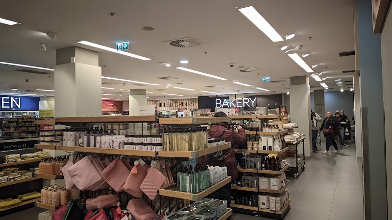 Marks and Spencer - Marks and Spencer, Václavské nám. 793/36, Nové Město, 110 00 Praha-Praha 1, Czechia