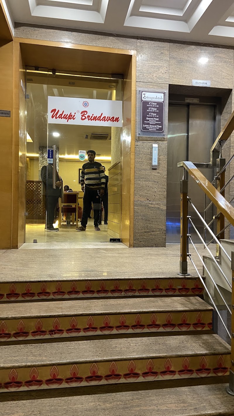 hotel dasaprakash udupi brindavan - hotel dasaprakash udupi brindavan, 18/163A/6, Agra Shamshabad Raja Kherah Marg, near Amit Jaggi Hospital, Vibhav Nagar, Tajganj, Agra, Uttar Pradesh 282001, India