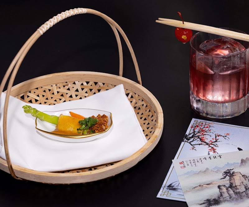 House of Ming - House of Ming Taj Mansingh Hotel Rd, near Jsc VTB Bank, South Block, Man Singh Road Area, New Delhi, Delhi 110011, India