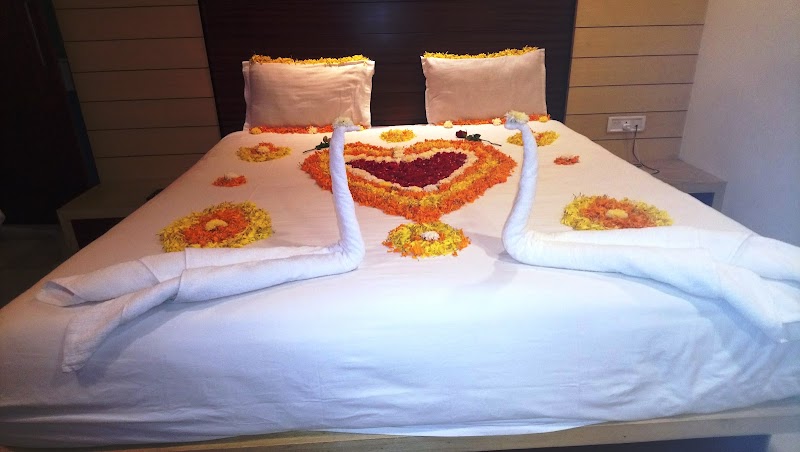 HOTEL MILAN MANOR - HOTEL MILAN MANOR, Aberdeen Bazar, Aberdeen, Sri Vijaya Puram, Andaman and Nicobar Islands 744101, India