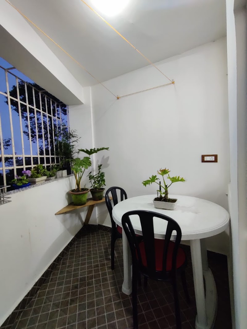 Irish Homestay - Irish Homestay Batasia Loop , Shivagram ,Ward, 4, Hill Cart Rd, West Point, Darjeeling, West Bengal 734102, India