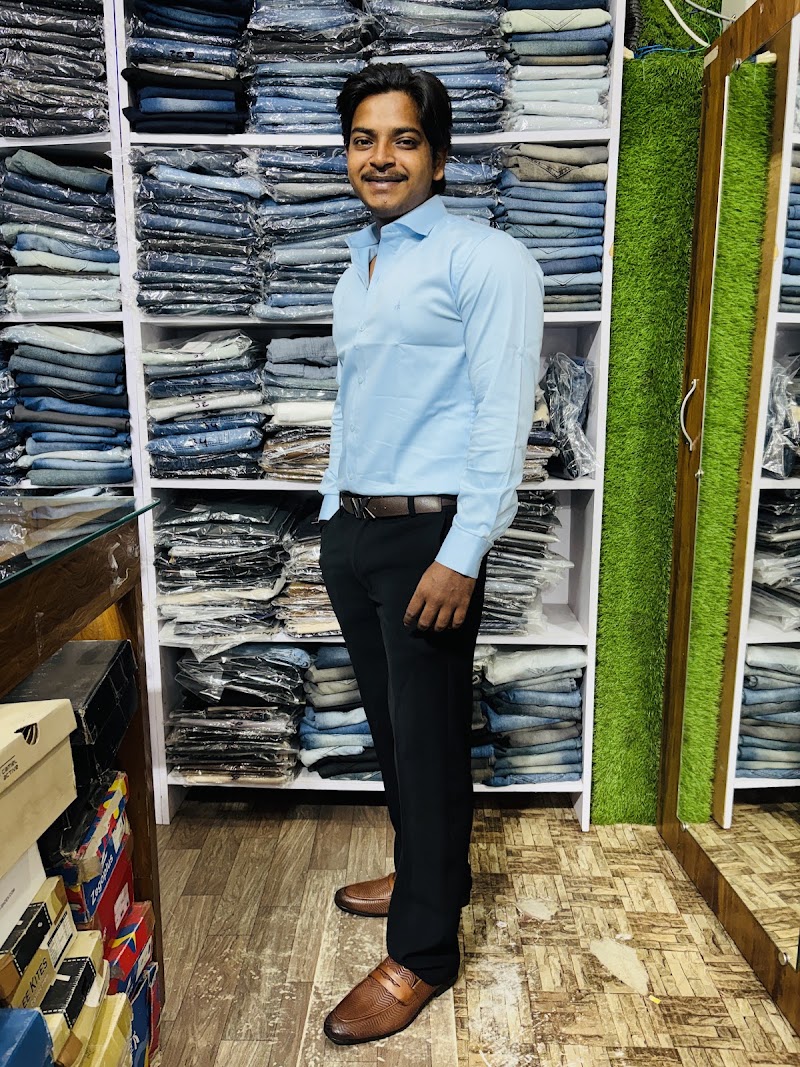Surplus Vns - Surplus Vns, C. 19/15-1 AB, Fatman Rd, near Agrawal Sanitary, Badshahbag mod, Ramakanth Nagar, Sigra, Varanasi, Uttar Pradesh 221002, India