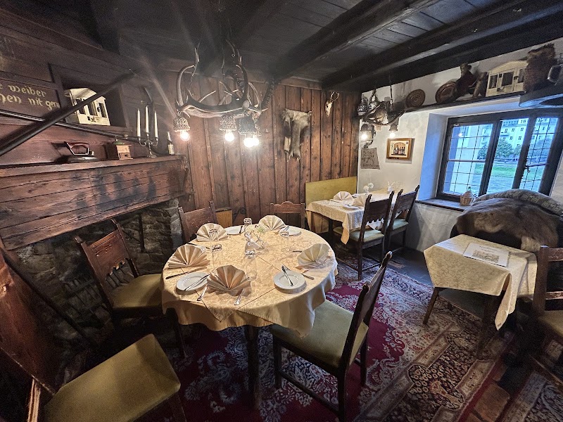 Restaurant Zum Eulenspiegel - Restaurant Zum Eulenspiegel Hagenauerpl. 2, 5020 Salzburg, Austria