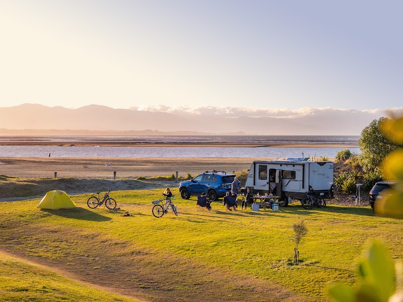 Tahuna Beach Holiday Park - Tahuna Beach Holiday Park, 70 Beach Road, Tāhunanui, Nelson 7011, New Zealand
