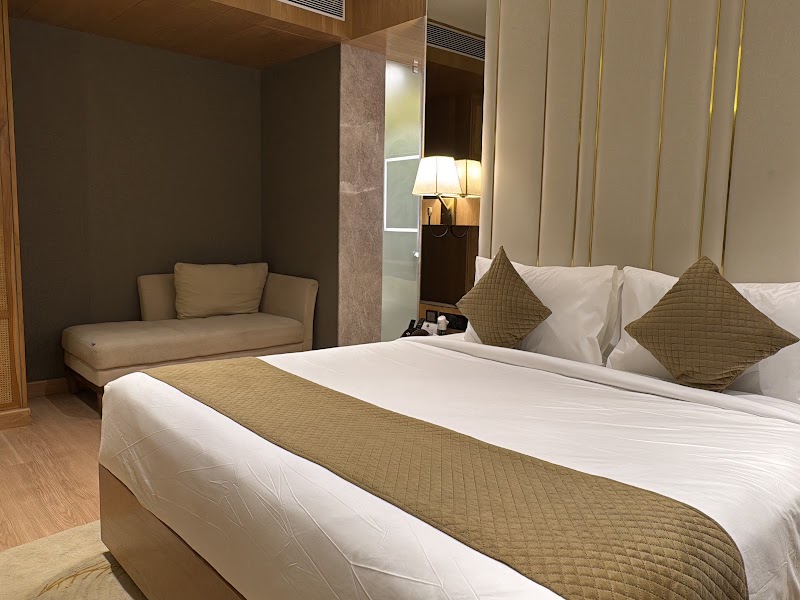 Grand Imperia hotel - Grand Imperia hotel VIP Rd, Vishal Nagar, Raipur, Chhattisgarh 492006, India