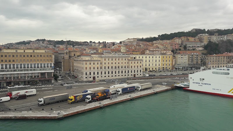 Anek Lines Italy - Anek Lines Italy, Piazza della Repubblica, 1, 60122 Ancona AN, Italy