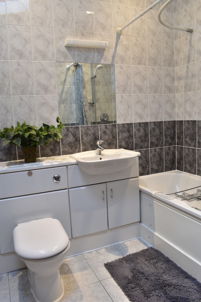 larkfield apartments - larkfield apartments 19 Larkfield Rd, Richmond TW9 2PG, UK