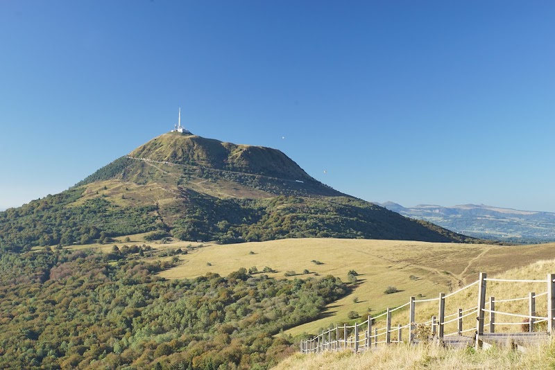 Parc naturel régional des Volcans d'Auvergne - Parc naturel régional des Volcans d'Auvergne Château de Montlosier, 63970 Aydat, France