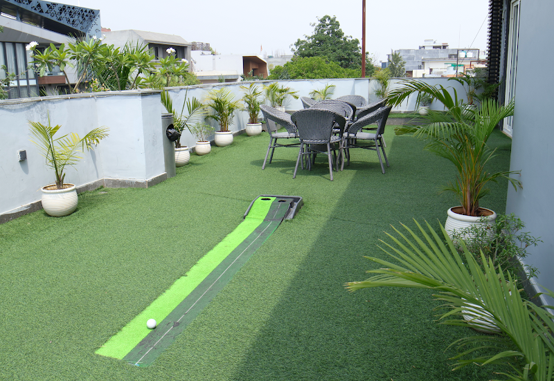 Housr 45 Veriezon - Housr 45 Veriezon 288P, Block C, Uday Nagar, Sector 45, Gurugram, Haryana 122003, India