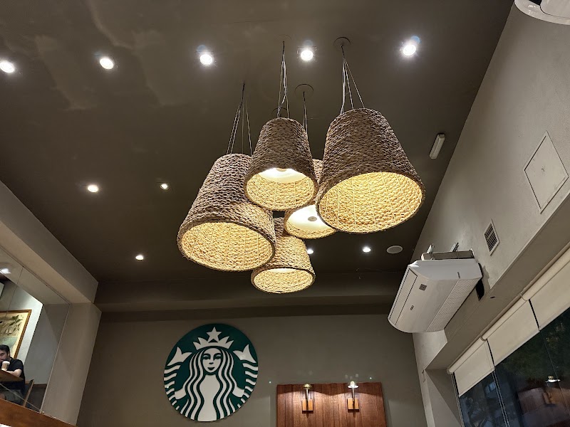 Starbucks - Starbucks, Rua Haddock Lobo, 608 - Cerqueira César, São Paulo - SP, 01414-003, Brazil