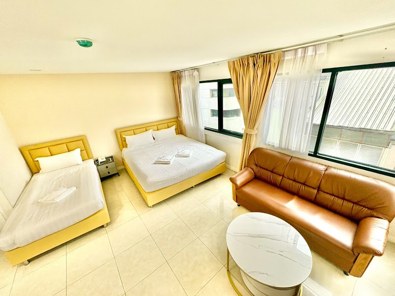ABCYQ Hotel