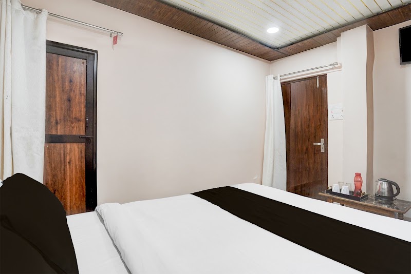 OYO Hotel O Tedhi Bazaar Near Ram Janambhumi Formerly Maa Gargi Dham - OYO Hotel O Tedhi Bazaar Near Ram Janambhumi Formerly Maa Gargi Dham, JANKI VIHAR COLONY PRAHLAD GHAT, MIG 91, Sai Nagar, Ayodhya, Faizabad, Uttar Pradesh 224123, India