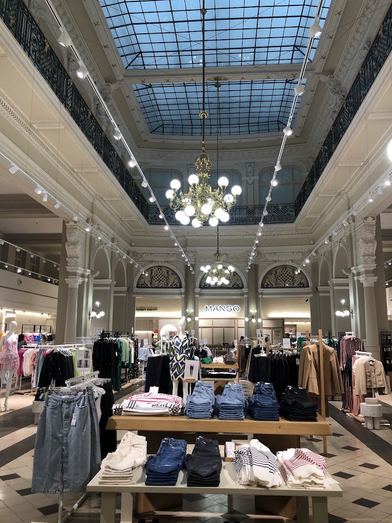 Shopping centrum Černá růže - Shopping centrum Černá růže, 12, Na Příkopě 853, Nové Město, 110 00 Praha-Praha 1, Czechia