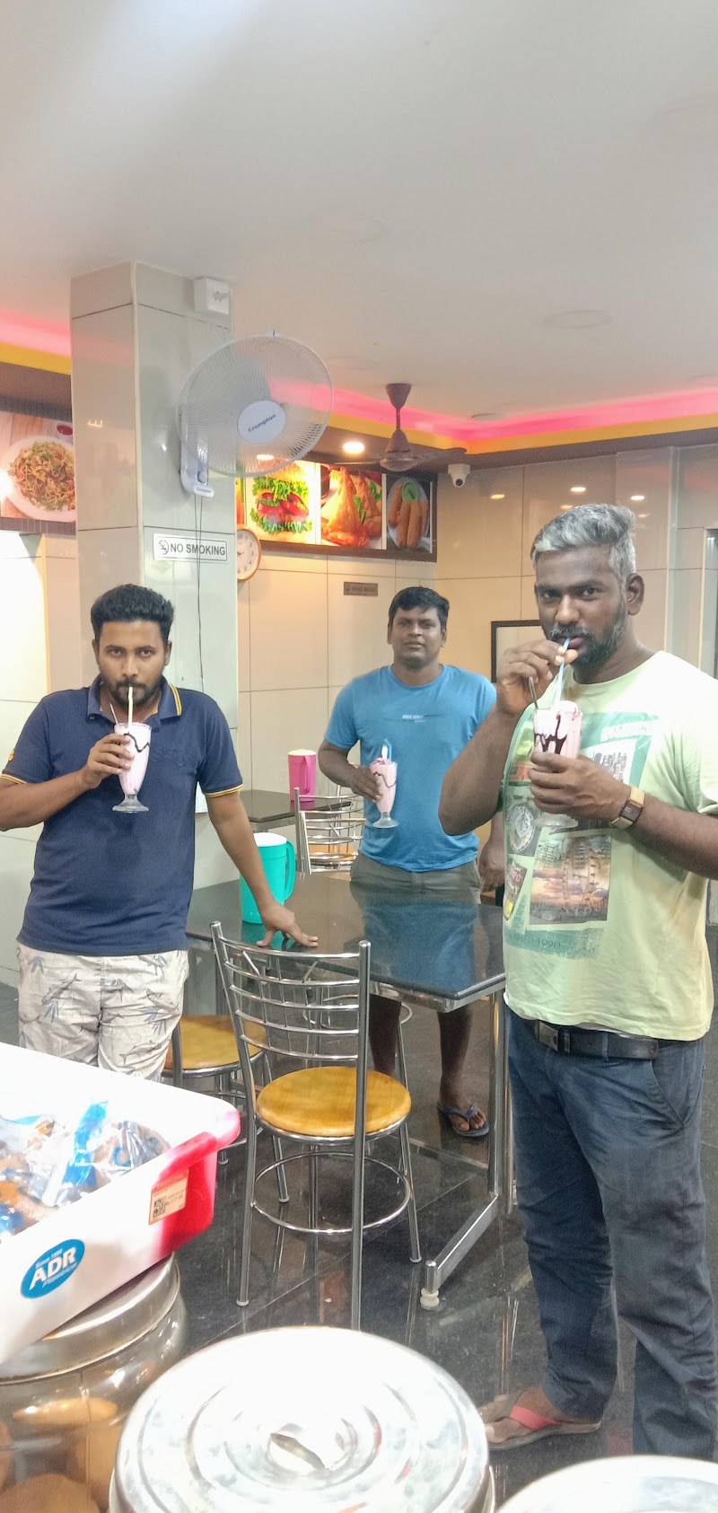 HIWAY CAFE - HIWAY CAFE Jeeva nager Edapalayam, TH road, Red Hills, Chennai, Nallur, Tamil Nadu 600052, India