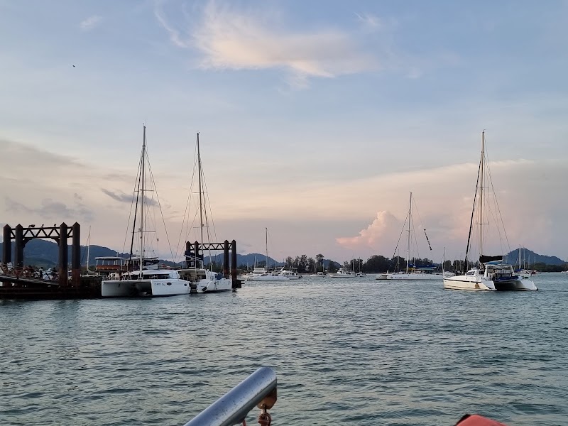 ท่าเรือฉลอง - ท่าเรือฉลอง, R8CV+8QV, Chalong, Mueang Phuket District, Phuket 83000, Thailand
