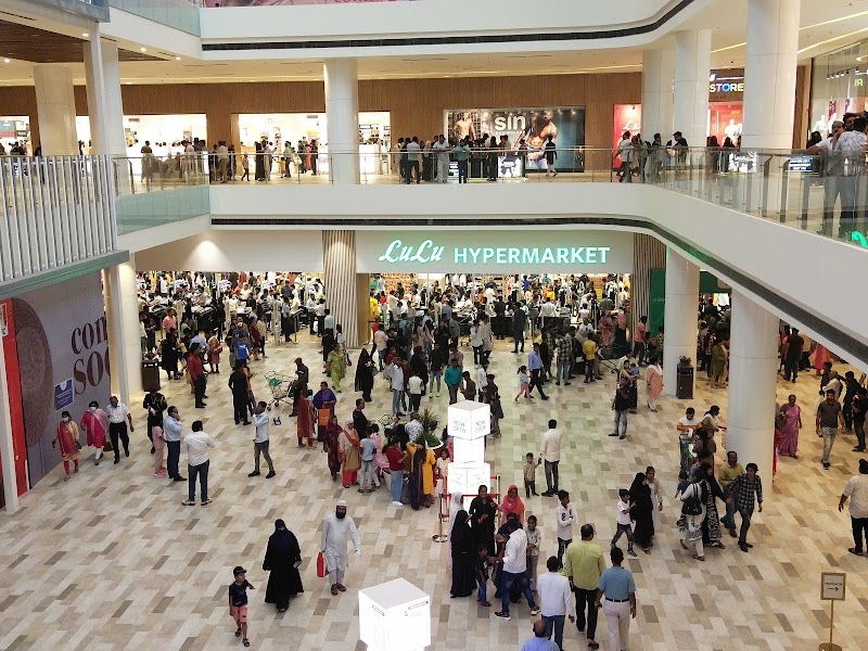 Lulu Mall, Lucknow - Lulu Mall, Lucknow 2T-5, Amar Shaheed Path, Golf City, Sector B Ansal API, IBB, Lucknow, Uttar Pradesh 226030, India