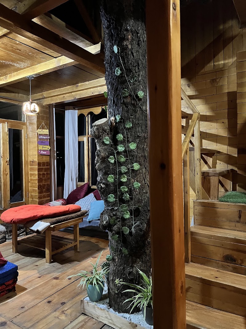 Hunting Wood Treehouse and Kathkuni cottages - Hunting Wood Treehouse and Kathkuni cottages, H9J2+6F Jibhi waterfall road end point of road, Seri, Tandi, Himachal Pradesh 175123, India