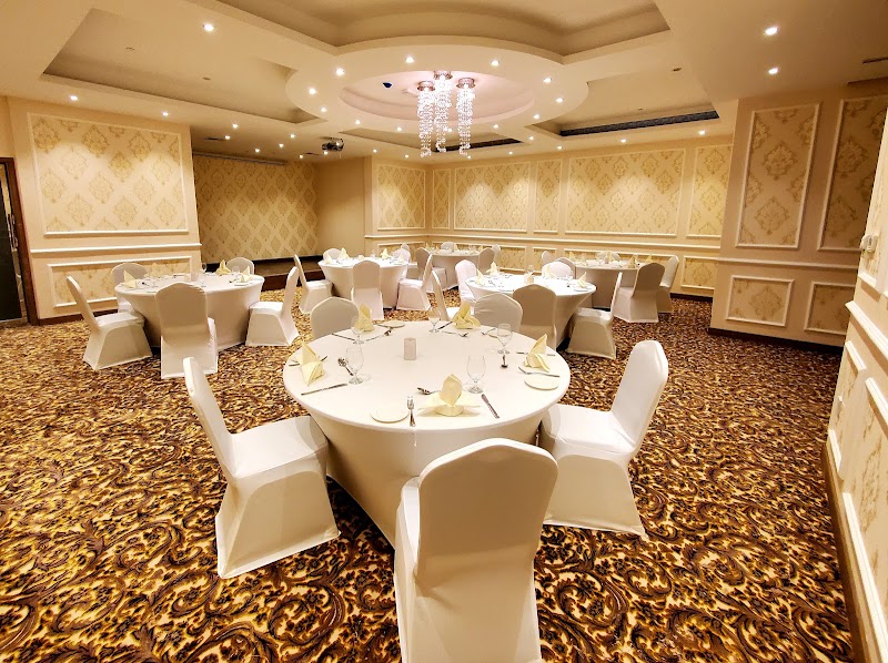 Skylark Hotel Apartments - Skylark Hotel Apartments, Sheikh Zayed Rd - opp. Insurance Market Metro Station - Al Barsha First - Al Barsha - Dubai - United Arab Emirates