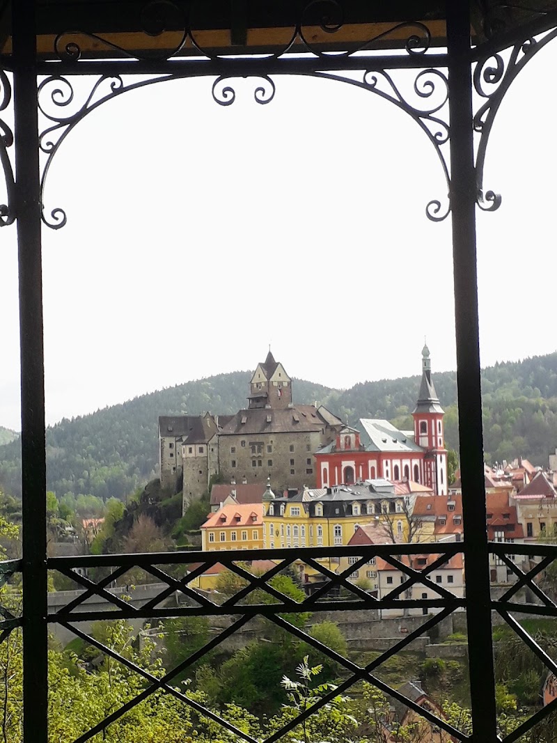 Parkoviště P7 Pod lesem - Parkoviště P7 Pod lesem, 357 33 Loket, Czechia
