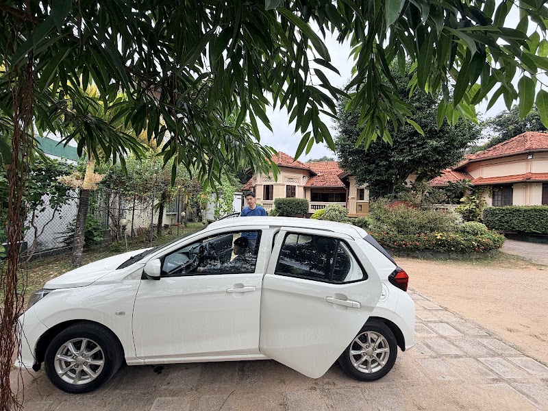 SR Rent A Car Sri Lanka - SR Rent A Car Sri Lanka, 371-5 Negombo - Colombo Main Rd, Seeduwa, Sri Lanka