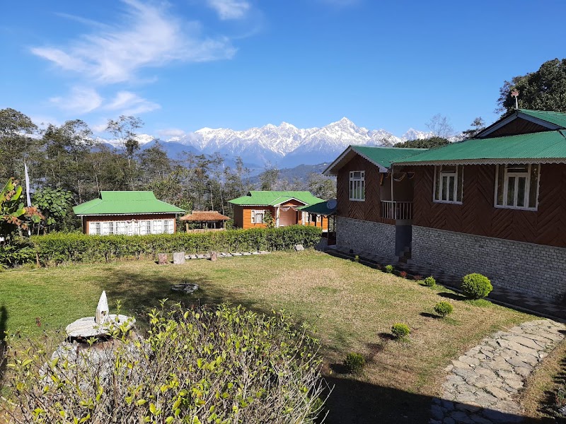 Seven Mirror Lake Resort - Seven Mirror Lake Resort Barfung, Ravangla, Sikkim 737139, India
