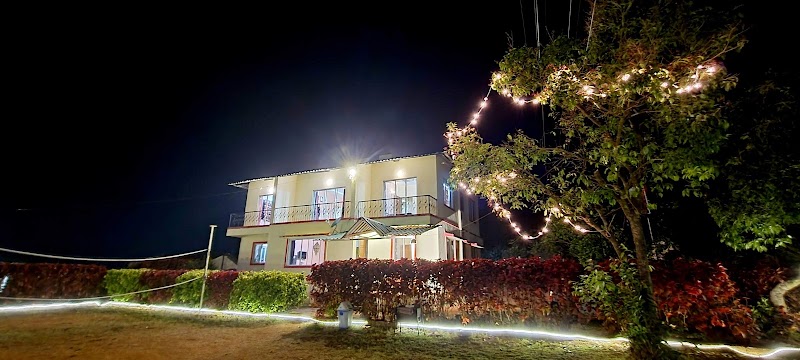 DV INNS- Rudrashree VILLA- Besides Valley View & Strawberry Farms - DV INNS- Rudrashree VILLA- Besides Valley View & Strawberry Farms, Kas - Mahabaleshwar Rd, Near Dwarkadhish Resort, Mahabaleshwar, Rengadiwadi, Maharashtra 412806, India