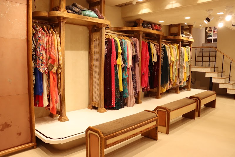 Roop Laxmi - Roop Laxmi 181, Johari Bazar Rd, Bapu Bazar, Pink City, Jaipur, Jaipur Nagar Nigam Area, Rajasthan 302003, India