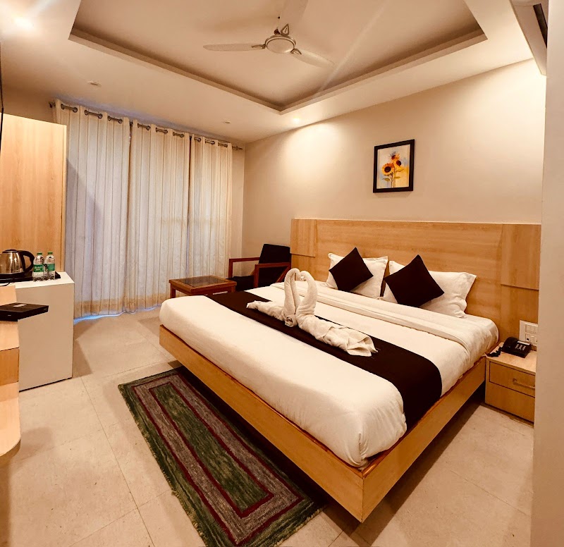 Punyah Residency Rishikesh - Punyah Residency Rishikesh, near, Divine Ganga Cottage, Laxman Jhula, Rishikesh, Jonk, Uttarakhand 249192, India