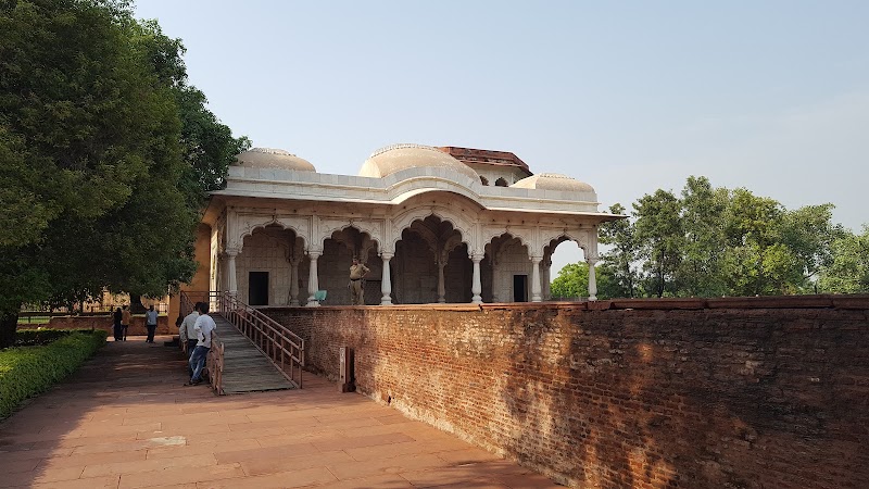 Lal Quila - Lal Quila Charkhe Walan, Chandni Chowk, Delhi, 110006, India