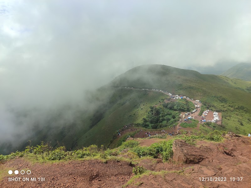 Mullayanagiri Peak - Mullayanagiri Peak Mullayanagiri Peak, Aralaguppe, Karnataka 577131, India