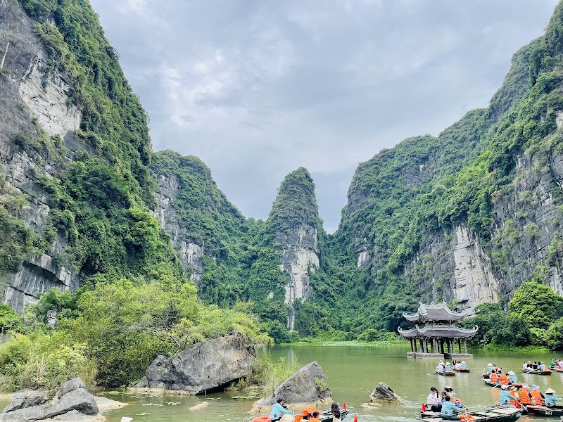 Tràng An Landscape Complex
