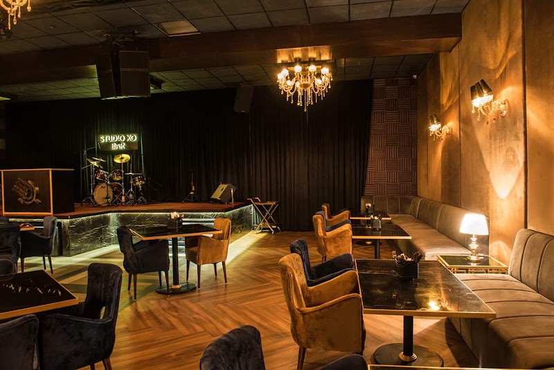 Studio XO Bar - Studio XO Bar Second M4, South Extension II, Block M, New Delhi, Delhi 110049, India