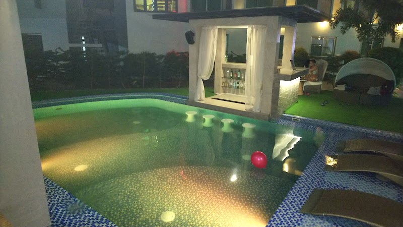 Karancho Beach House - Karancho Beach House, 7XPX+Q49, M.L. Quezon National Highway, Maribago, Lapu-Lapu, 6015 Cebu, Philippines