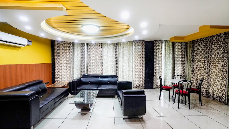 FabHotel 17 Suites Hotel in Sector 70 - FabHotel 17 Suites Hotel in Sector 70 A-44 A, near Sapphire International School, Sector 70, Noida, Uttar Pradesh 201316, India