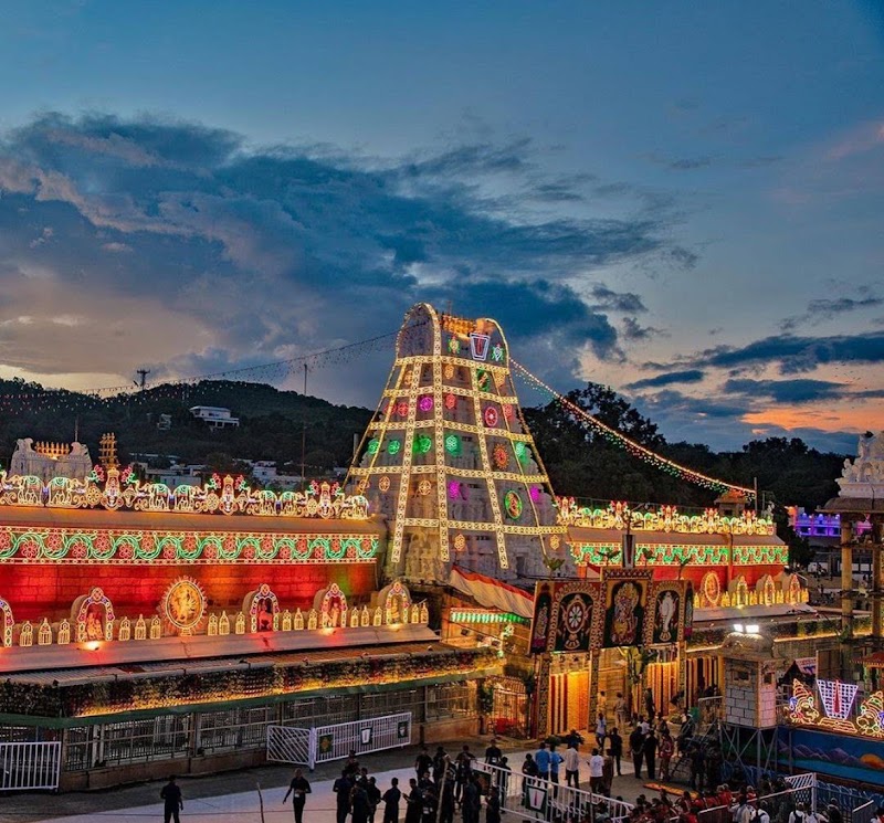 Sri Venkateswara Swamy Temple (Tirumala Tirupati Devasthanams) - Sri Venkateswara Swamy Temple (Tirumala Tirupati Devasthanams) Tirumala, Tirupati Urban, Andhra Pradesh 517504, India