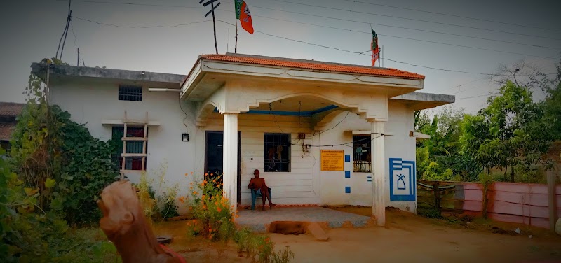 Karan ka ghar - Karan ka ghar, PFVW+493 School,chowk, Khartuli, Chhattisgarh 493773, India