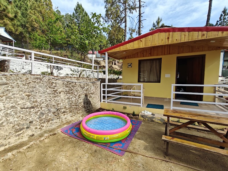 Ghughuti Resorts, Lansdowne - Ghughuti Resorts, Lansdowne, Kotdwar - Lansdowne Rd, Gounu, Uttarakhand 246155, India