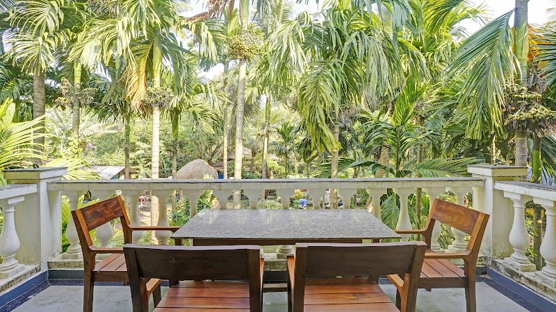 Lavish Exotic Hotel & Apartment - Lavish Exotic Hotel & Apartment MPP5+7R5, near Lavish Restaurant, Madhalawada, Girkarwada, Arambol, Goa 403524, India