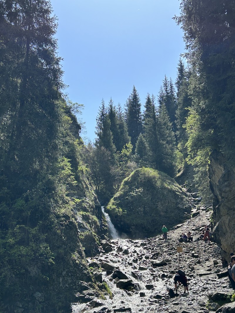Bear Waterfall - Bear Waterfall, 3WMV+Q84, Almaty, Kazakhstan